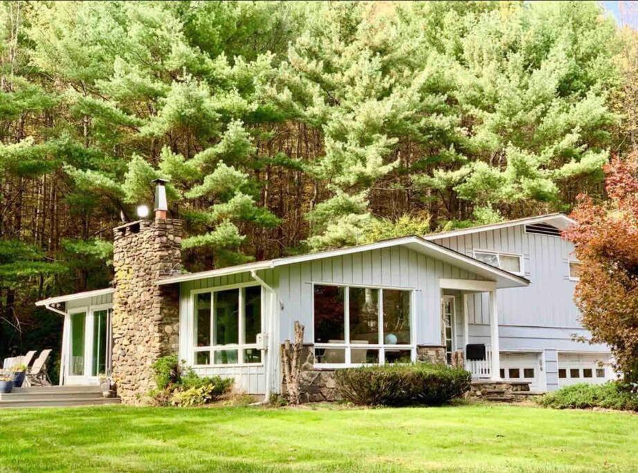 Prattvilla -Catskill -Mountain Escape 5 Bedroom ,3 Bath With Hot Tub Prattsville Exterior photo